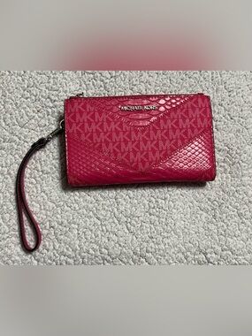 Michael Kors Large Double Zip Wristlet Credit Card Wallet in Electric Pink